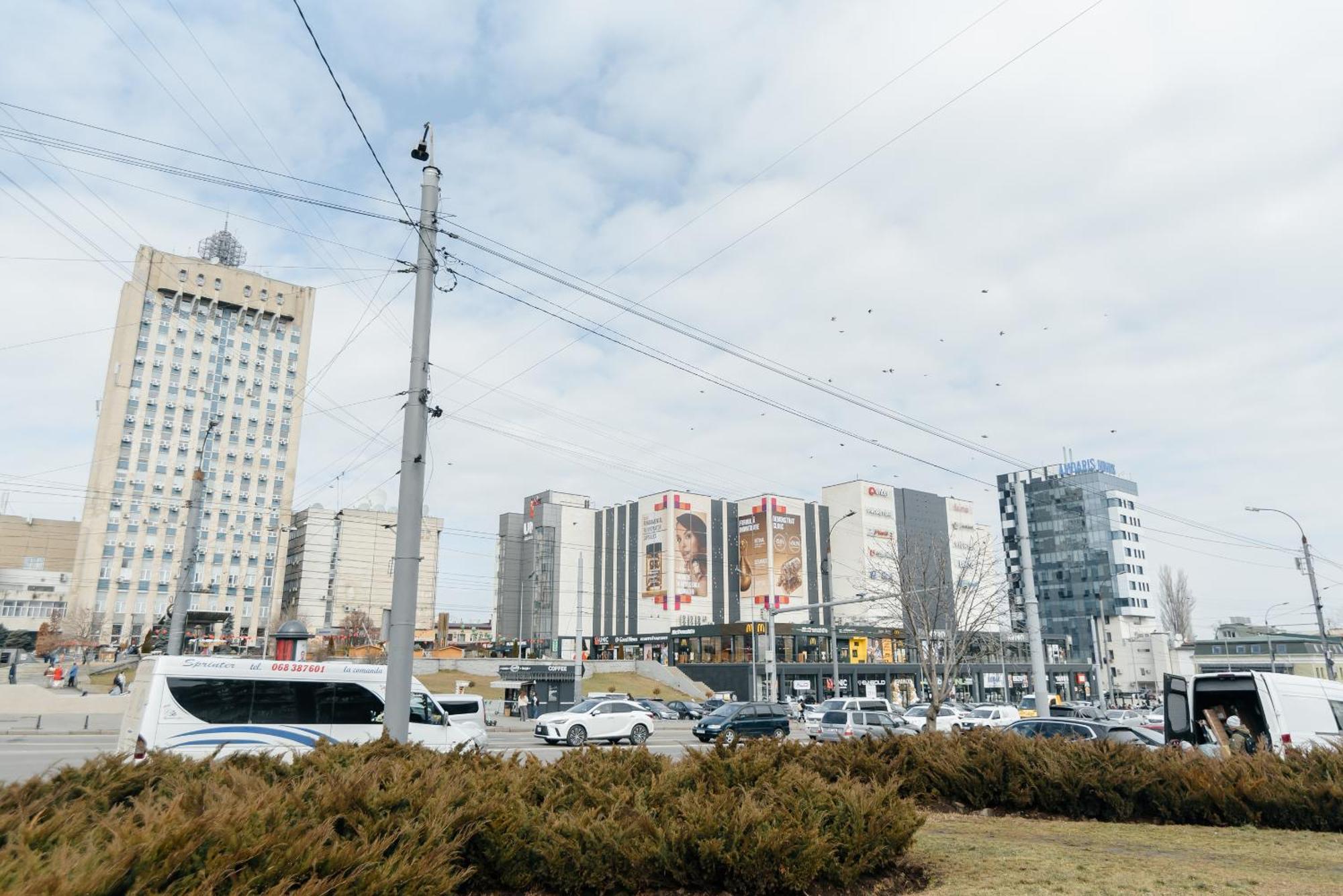 Ultra Centr Chisinau Luxrent Appartement Buitenkant foto