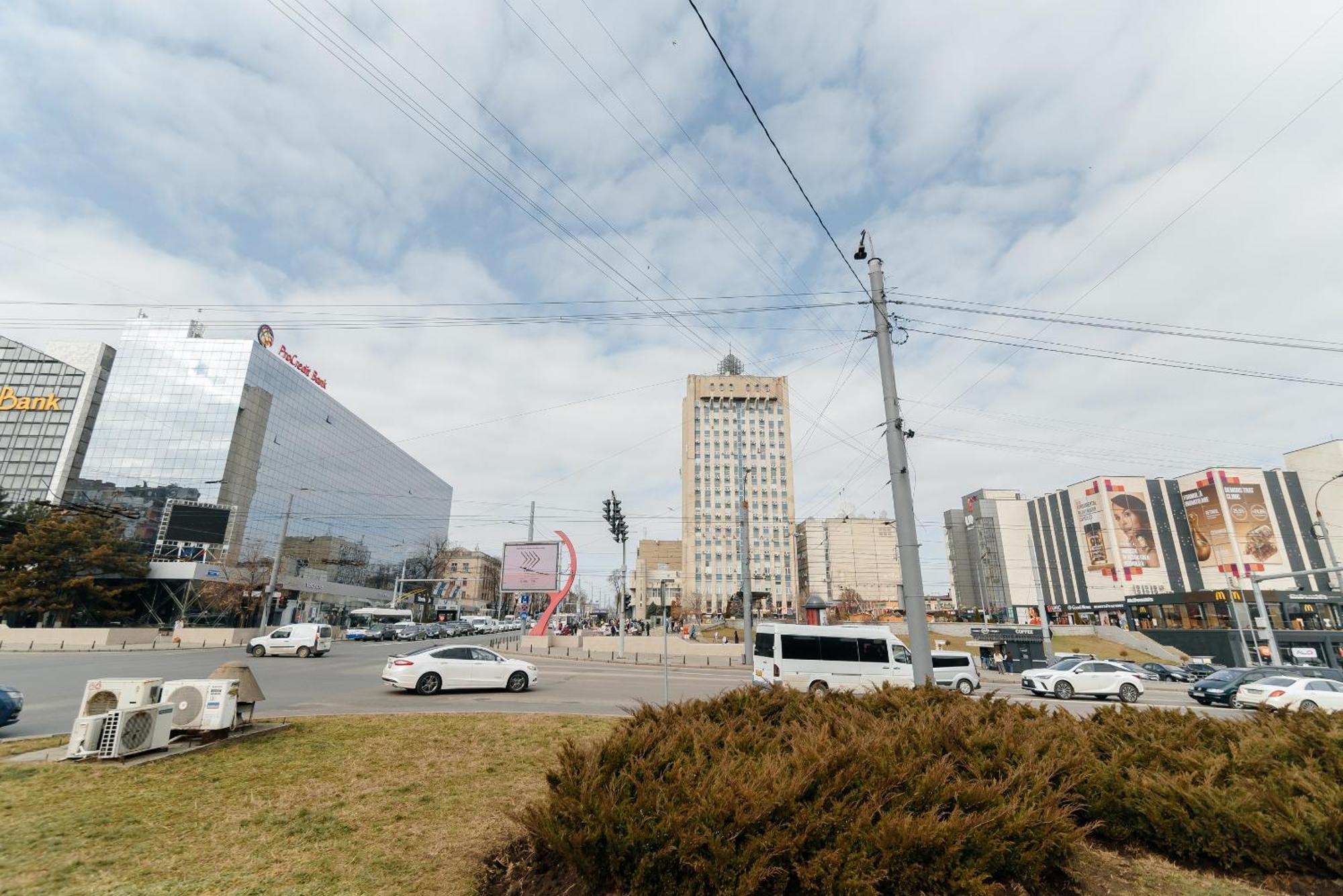 Ultra Centr Chisinau Luxrent Appartement Buitenkant foto