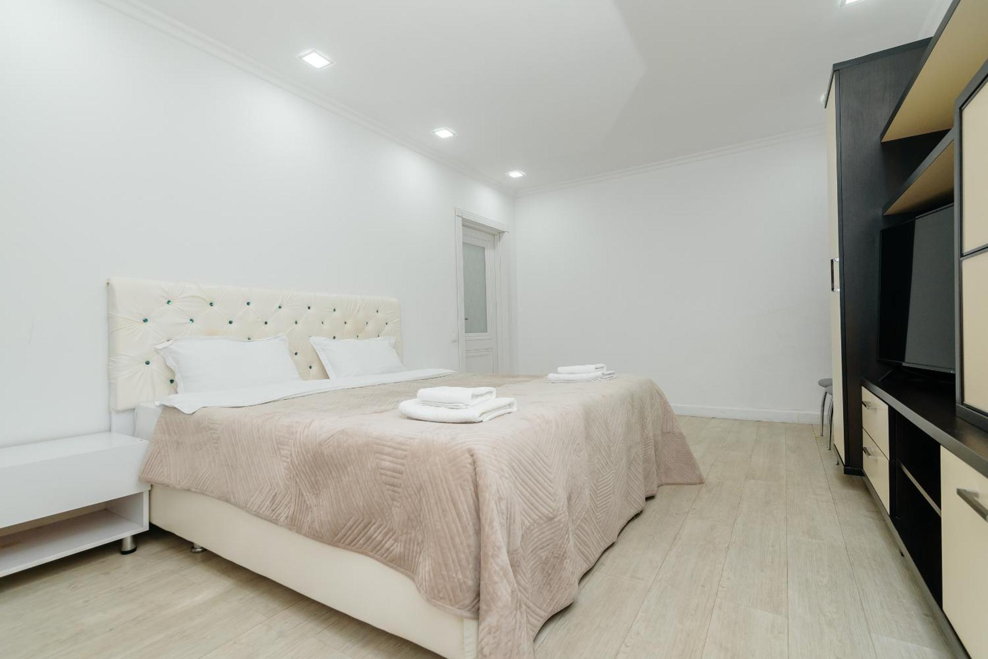Ultra Centr Chisinau Luxrent Appartement Buitenkant foto